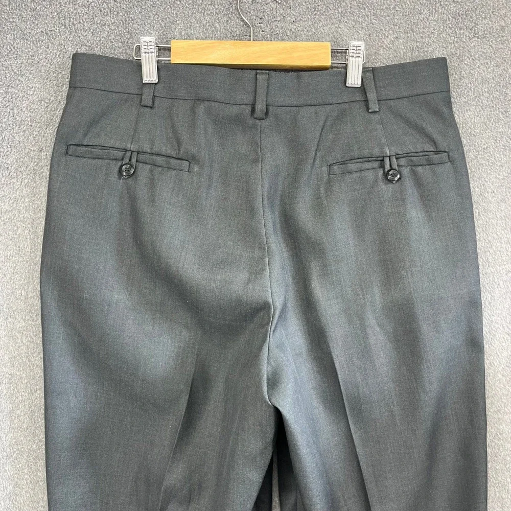 Perry Ellis Portfolio Men's Grey Pleated Dress Pants Size 33x30 Polyester Rayon‎
